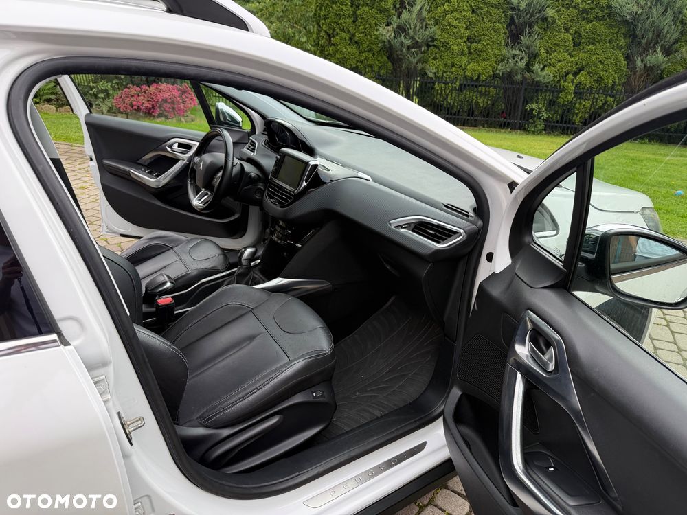 Peugeot 2008 1.6 VTi Allure - 17