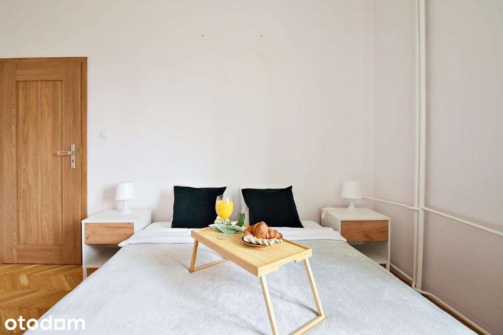 Apartament przy Metrze Politechnika.