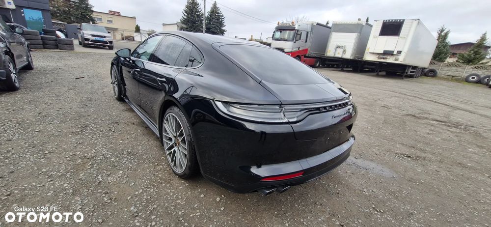 Porsche Panamera - 5