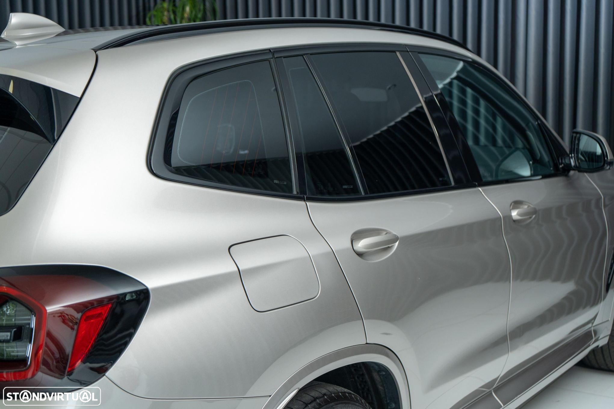 BMW iX3 M Sport Impressive - 9