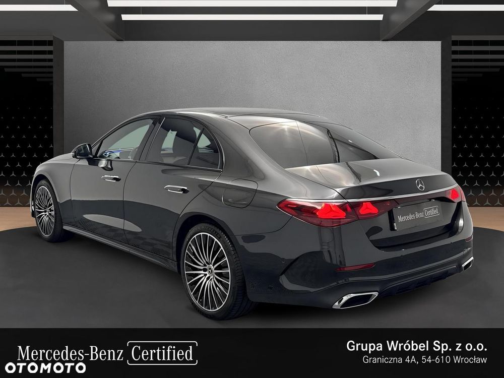 Mercedes-Benz Klasa E 300 de PHEV 4-Matic AMG 9G-Tronic - 4