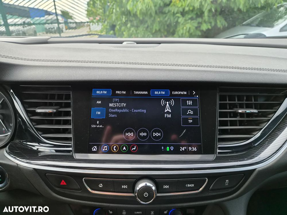 Opel Insignia - 10