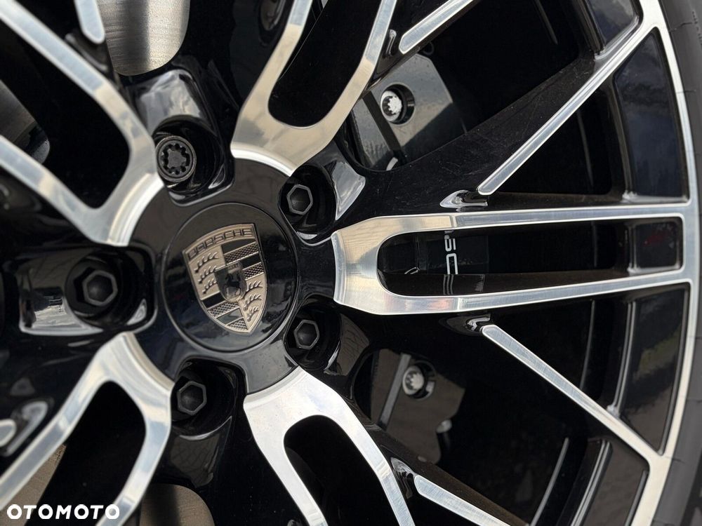 Porsche Cayenne - 17