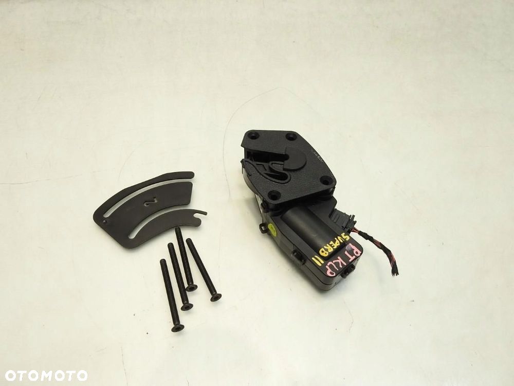 ZAMEK KLAPY BAGAŻNIKA PRAWY TYŁ SKODA SUPERB II 3T0827300B - 6