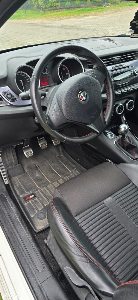 Alfa Romeo Giulietta 2.0 JTDM Distinctive - 5