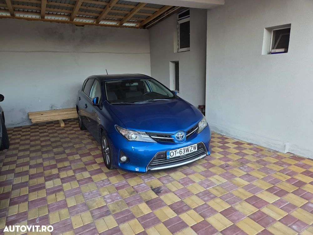 Toyota Auris - 1