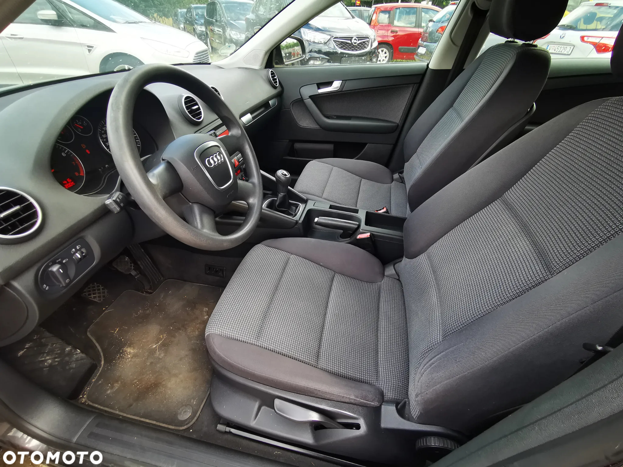 Audi A3 1.6 Attraction - 10