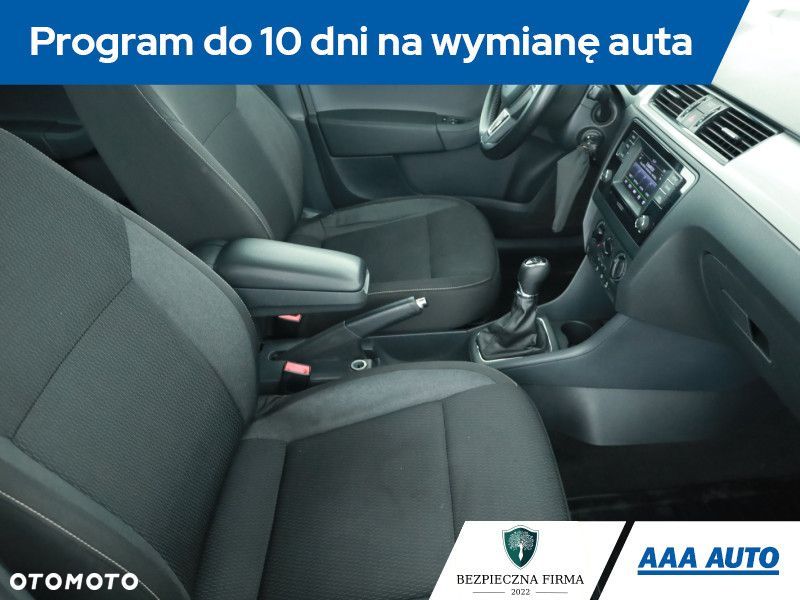 Skoda RAPID - 9