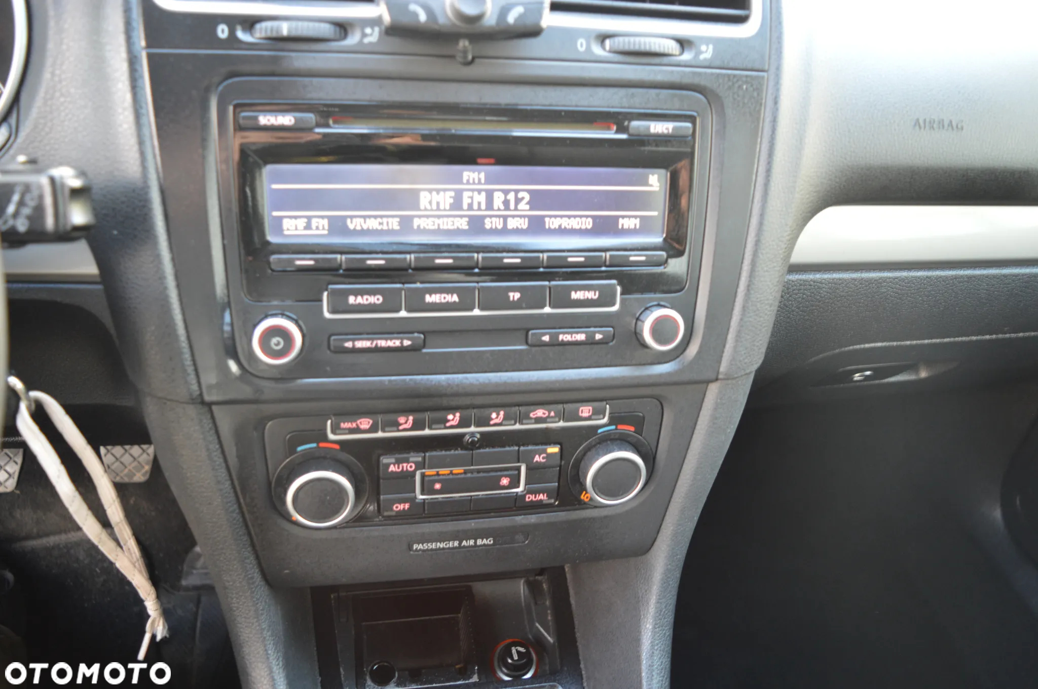 Volkswagen Golf 1.6 TDI DPF Comfortline - 16