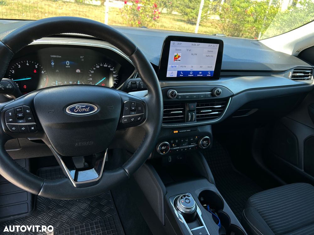 Ford Focus 1.0 EcoBoost Titanium - 24