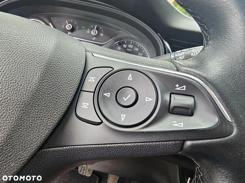Opel Insignia 1.5 T Innovation S&S - 32