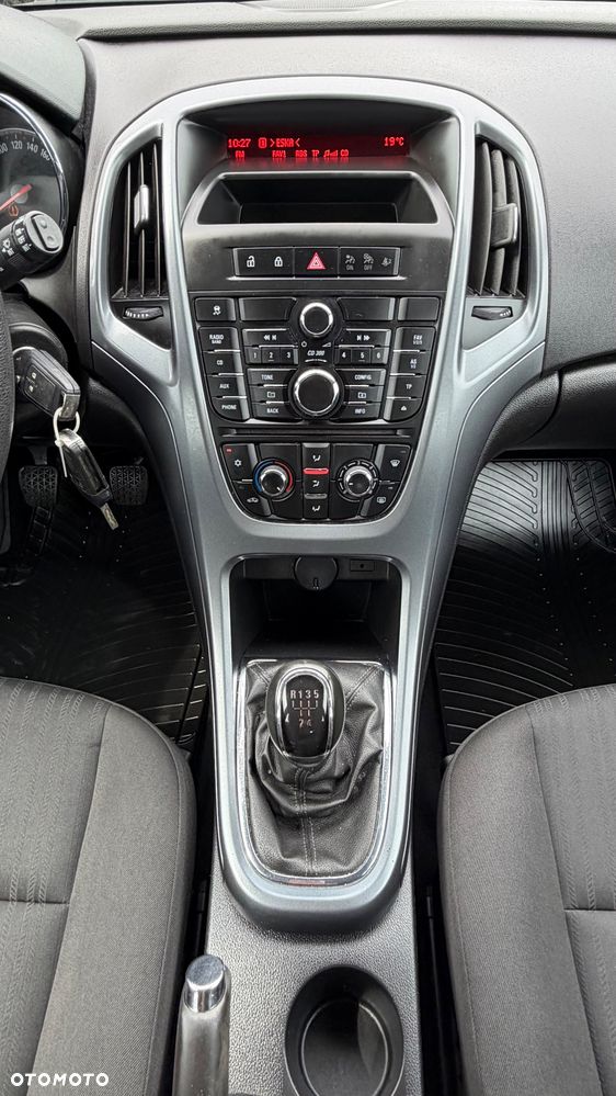 Opel Astra - 33