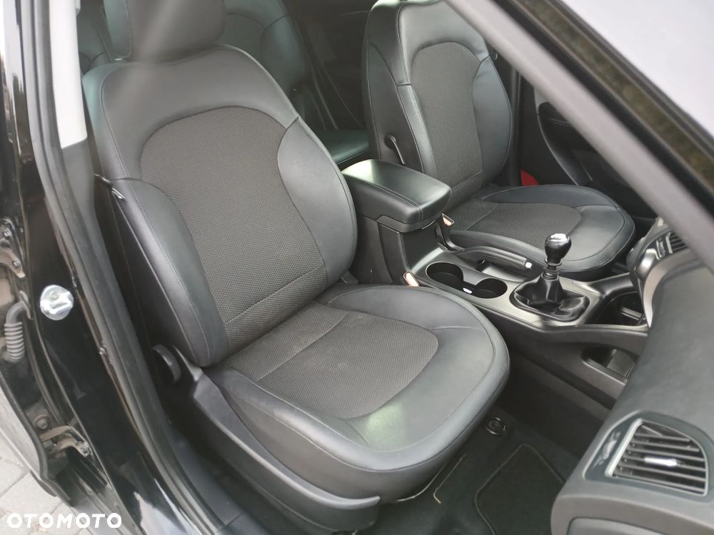 Hyundai ix35 - 22