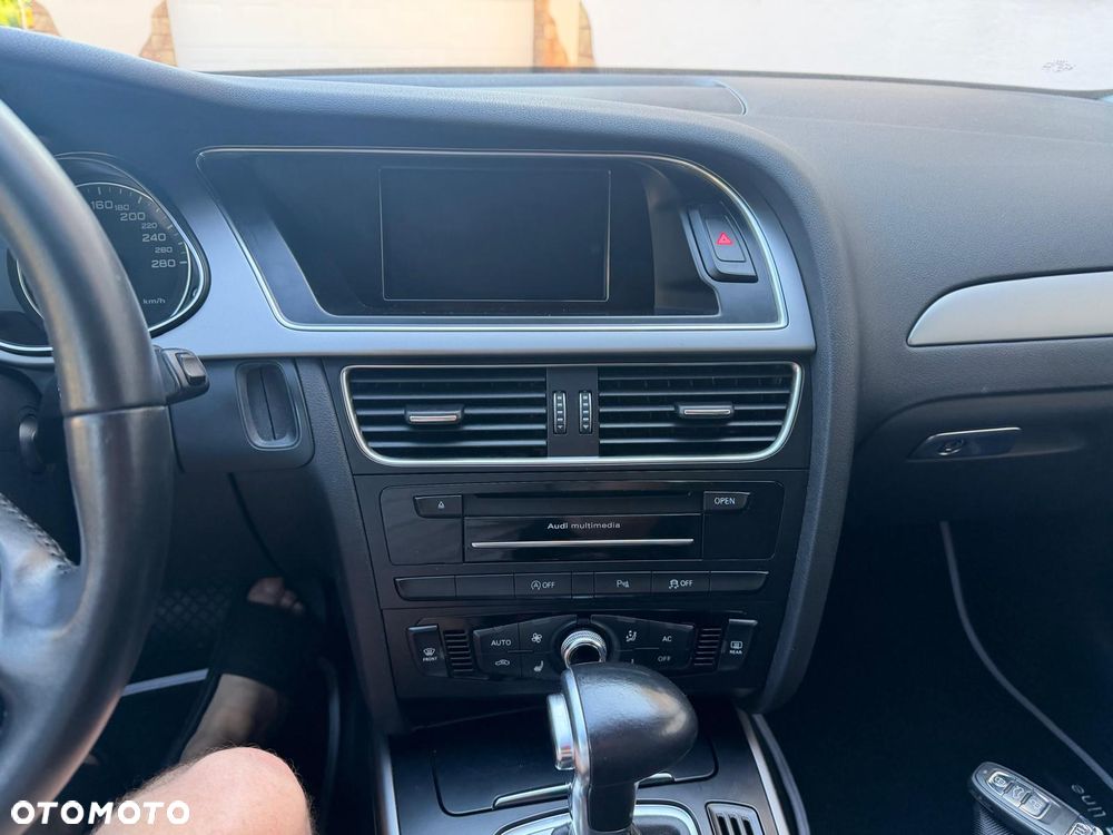 Audi A4 Avant 2.0 TDI DPF clean diesel multitronic Ambiente - 19
