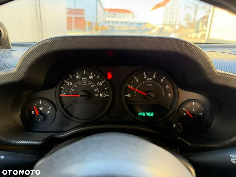 Jeep Wrangler - 33