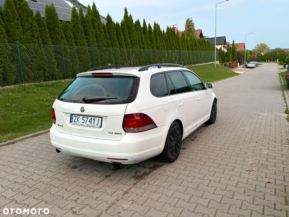 Volkswagen Golf - 10