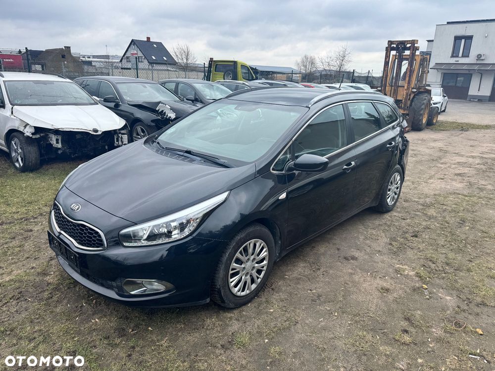 Kia Ceed 1.4 CVVT ISG Dream Team Edition - 1