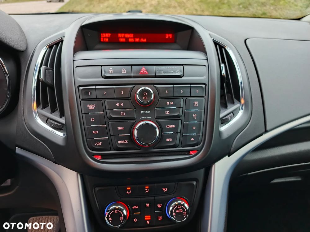 Opel Zafira 2.0 CDTI Cosmo - 25