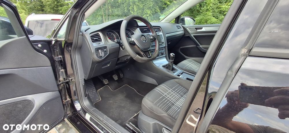 Volkswagen Golf 2.0 TDI BlueMotion Technology Lounge - 9