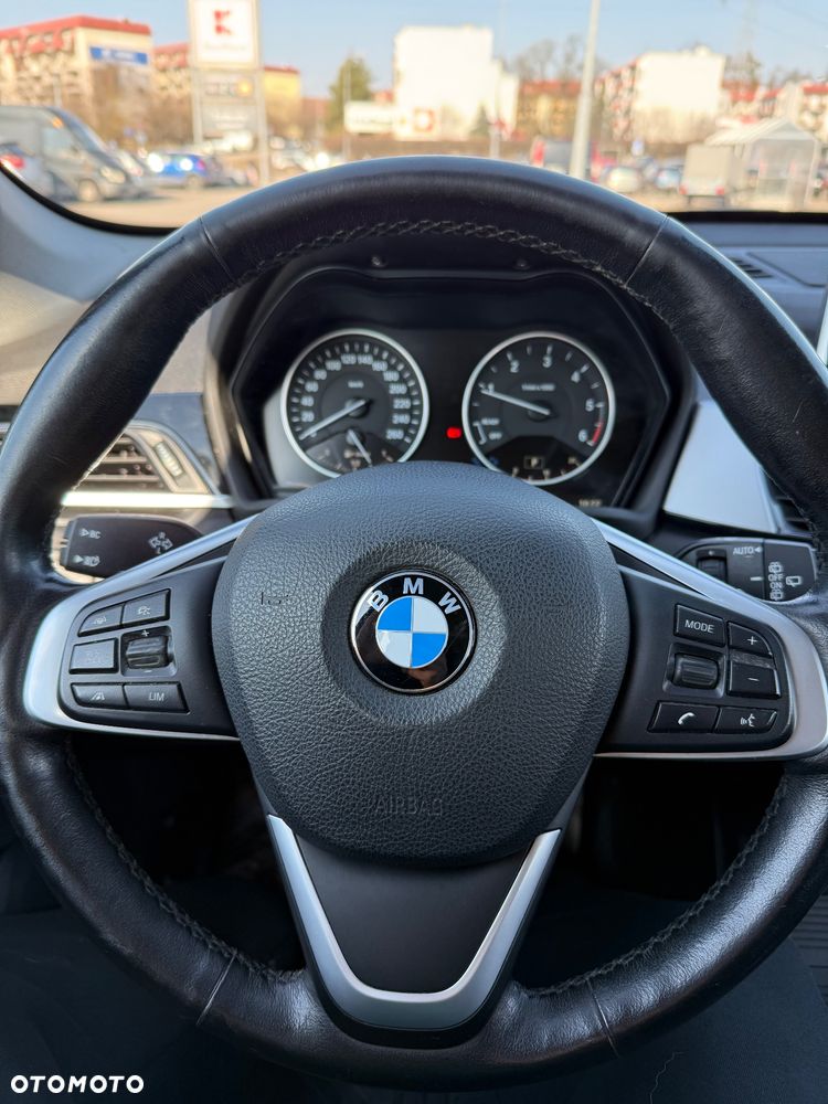 BMW X1 xDrive20d Advantage - 17