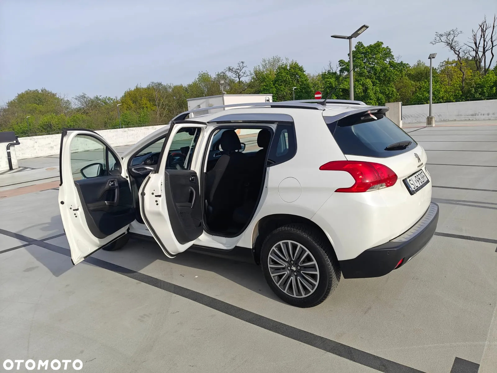 Peugeot 2008 - 11
