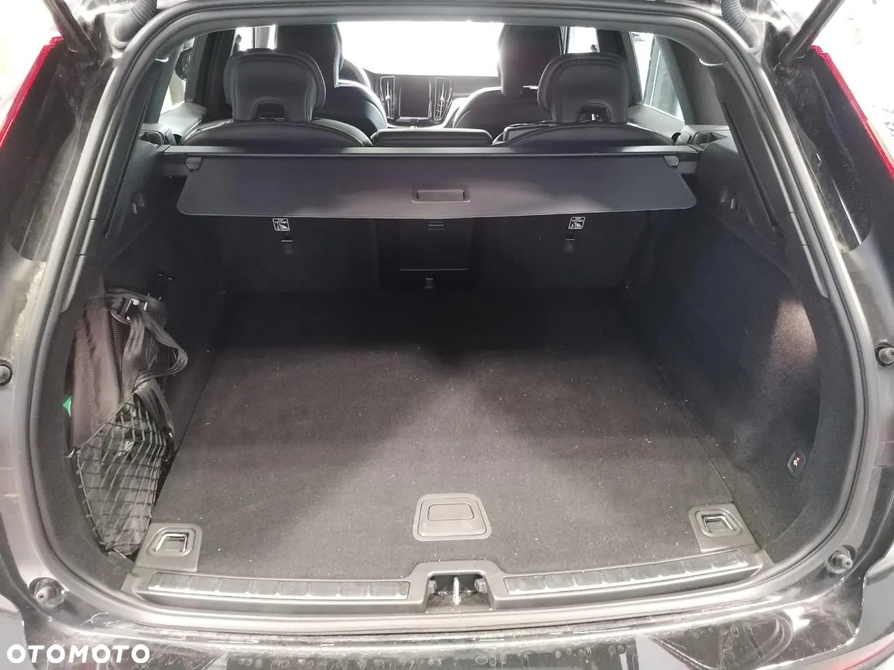 Volvo XC 60 B4 B Plus Dark - 9