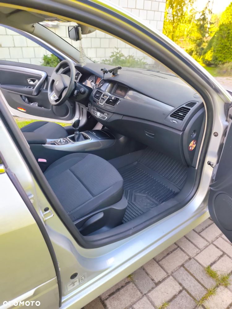 Renault Laguna 2.0 dCi Tech Run ESM - 8