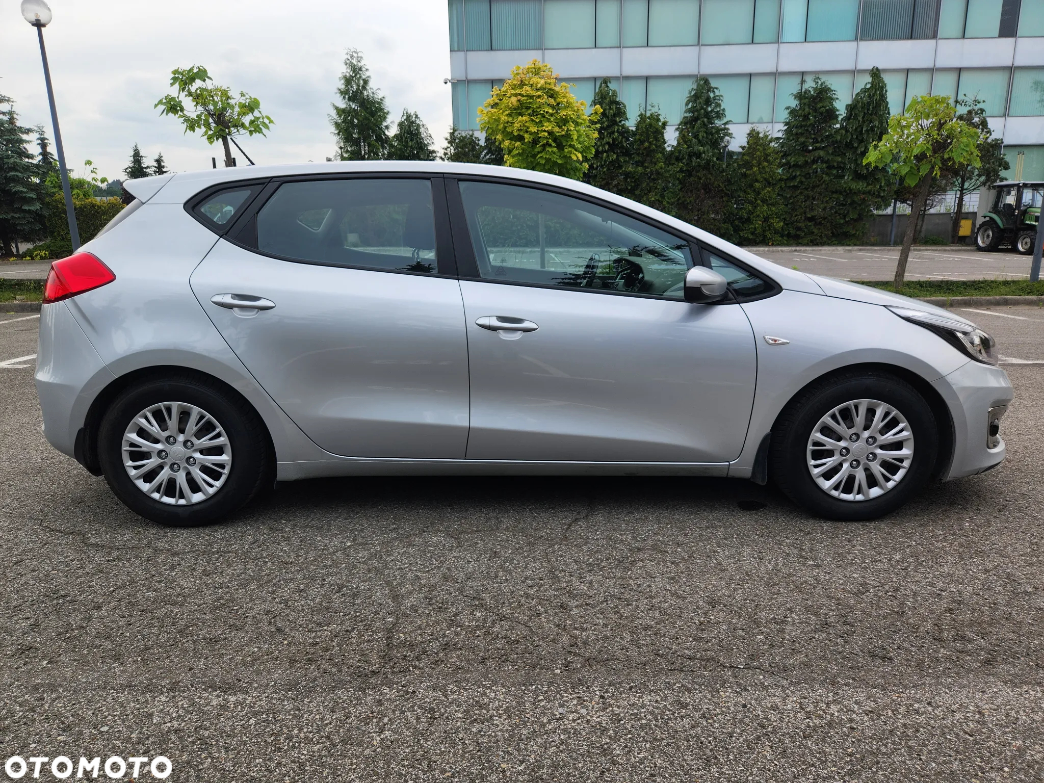 Kia Ceed Cee'd 1.4 CRDi M - 8
