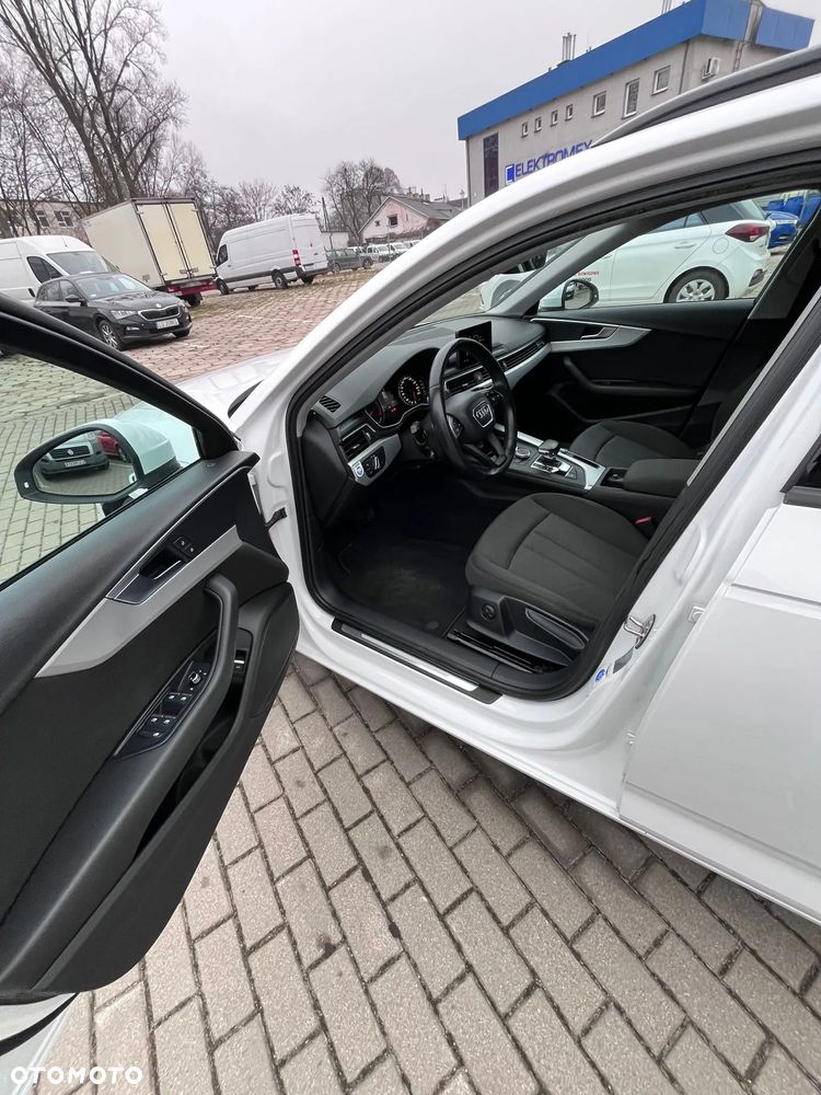 Audi A4 Avant 2.0 TDI S tronic - 14