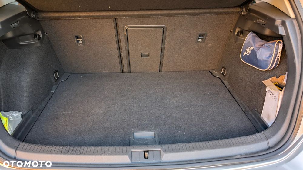 Volkswagen Golf 1.5 TSI BMT Comfortline - 12