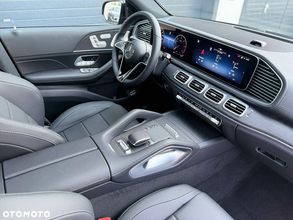 Mercedes-Benz GLE - 27
