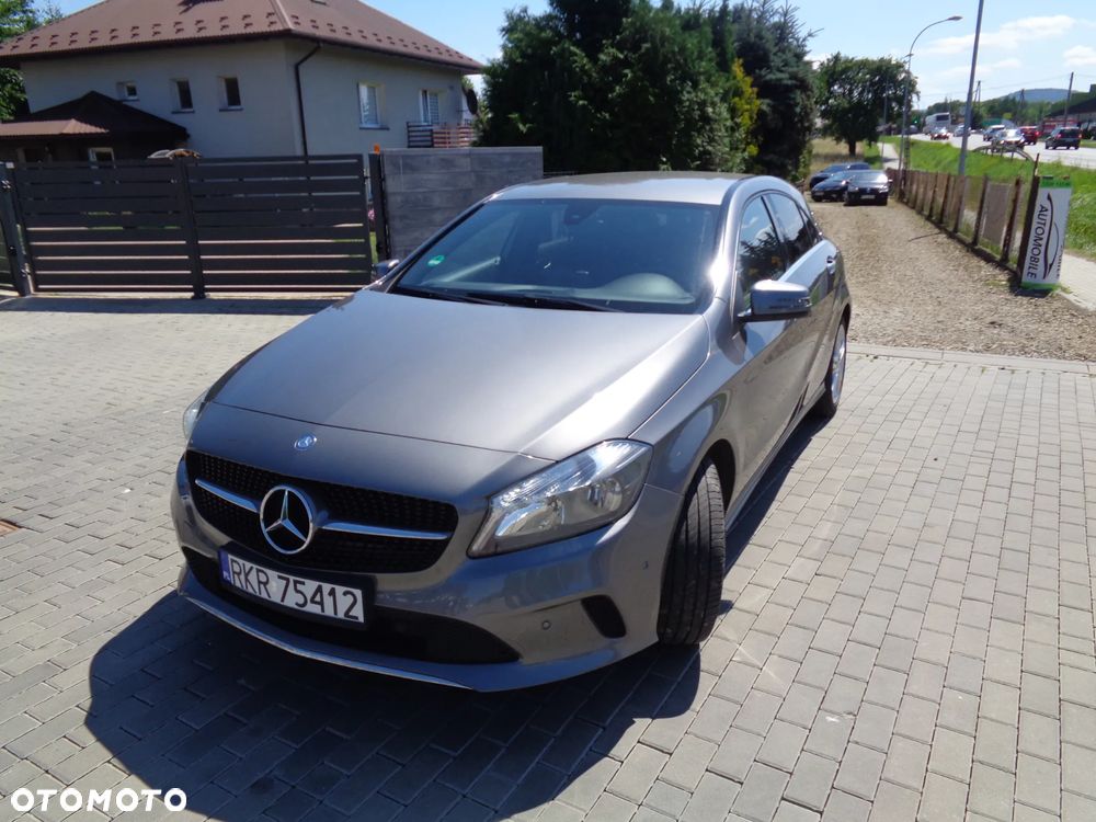 Mercedes-Benz Klasa A 180 BlueEfficiency Edition - 2