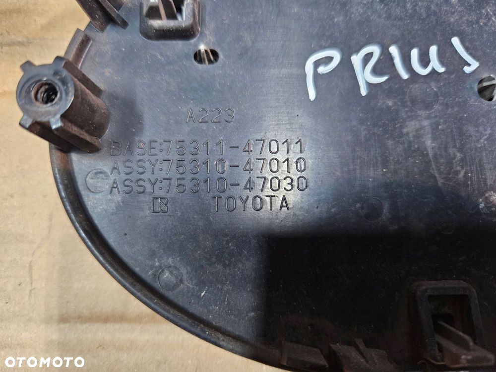 toyota prius iii 09-12 znaczek logo emblemat - 3