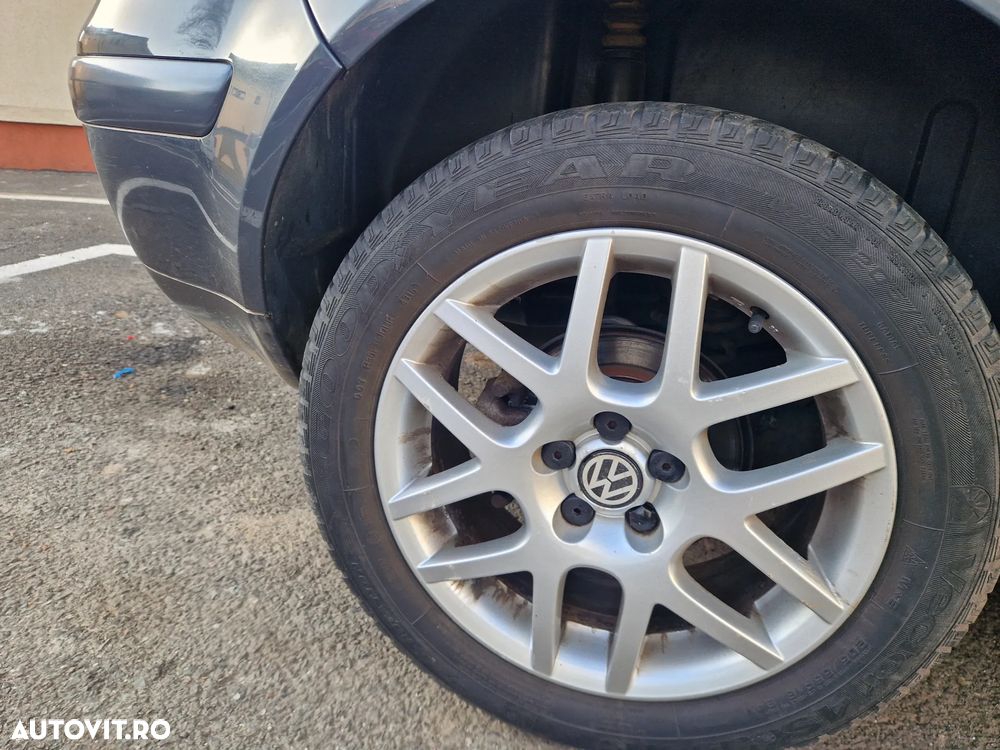 Volkswagen Golf 1.6 Trendline - 1