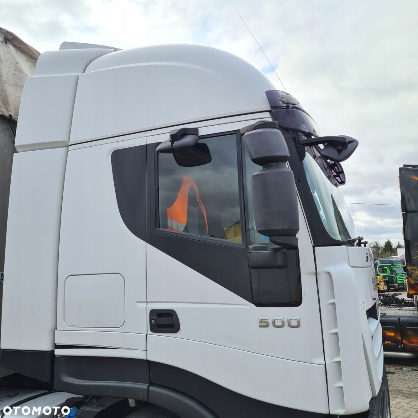 IVECO STRALIS CURSOR 13 500 KOMPLETNA KABINA 2012 - 8