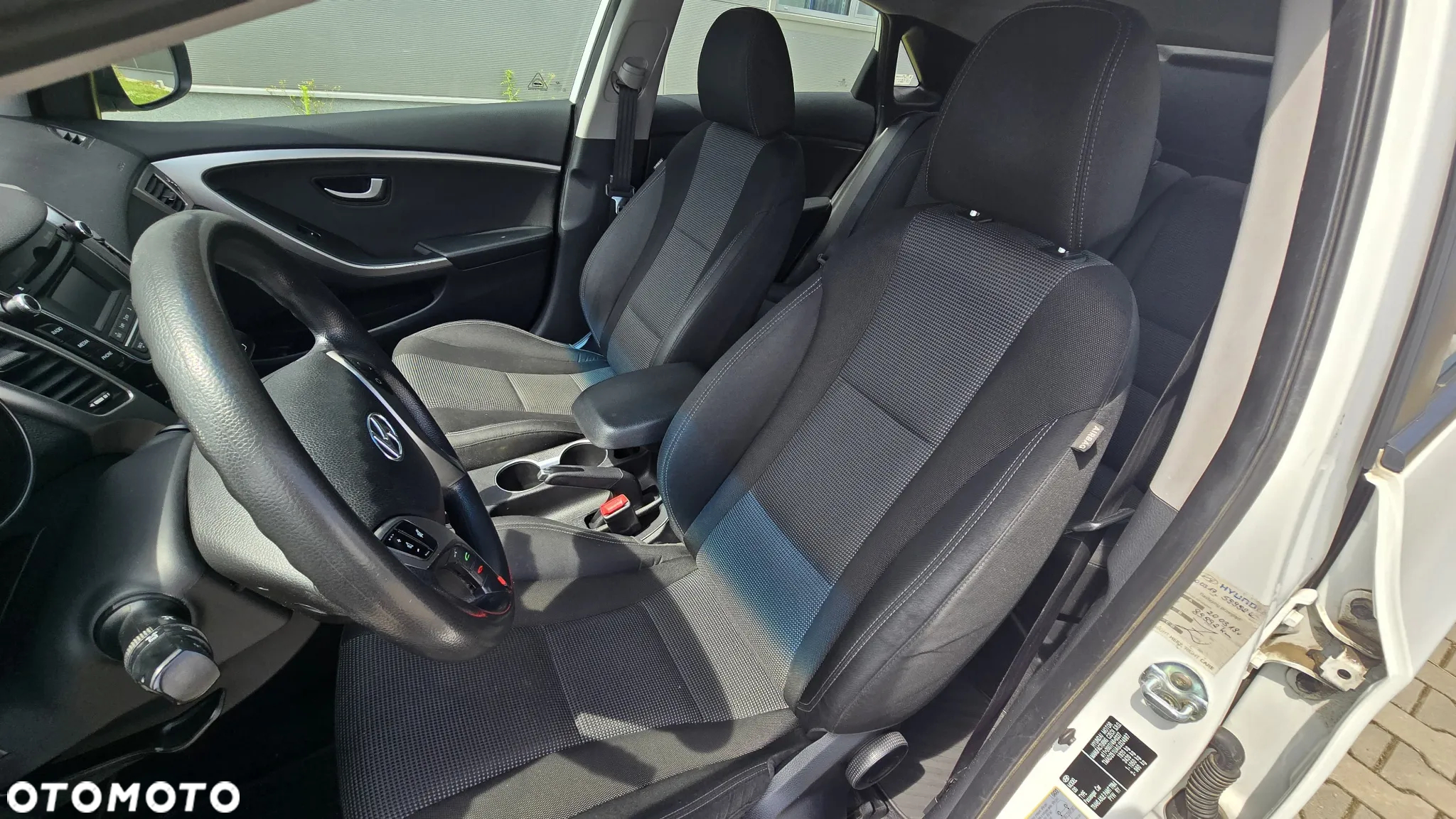 Hyundai i30 1.6 CRDi Classic + - 10
