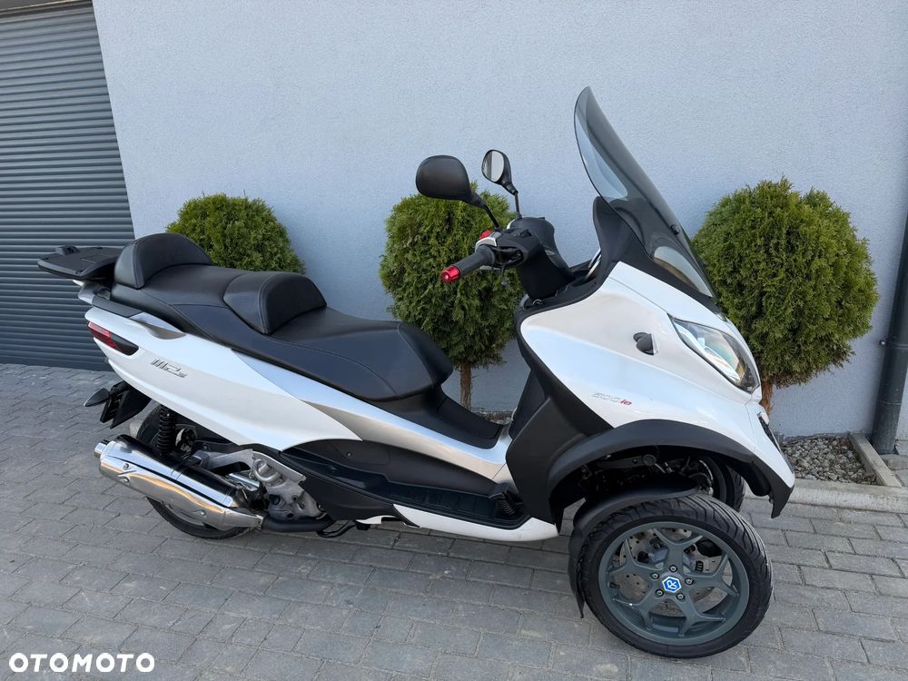 Piaggio MP-3 - 2