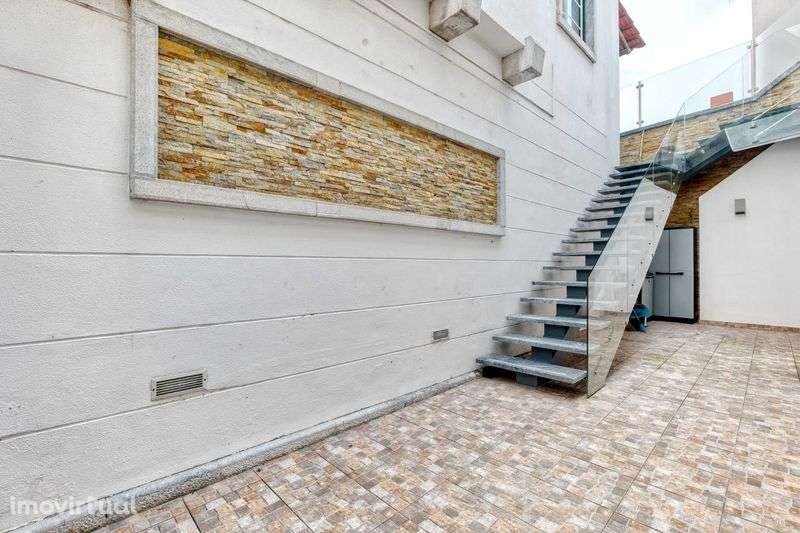 Apartamento Moradia T4 + Sótão Loures - Grande imagem: 2/12