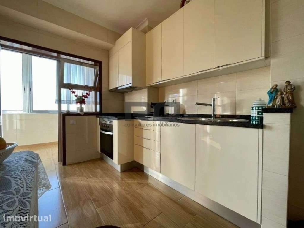 Apartamento T2+1 Fórum Maia - Grande imagem: 2/28
