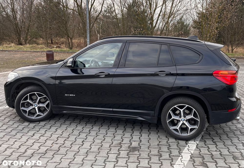 BMW X1 xDrive20d xLine - 7