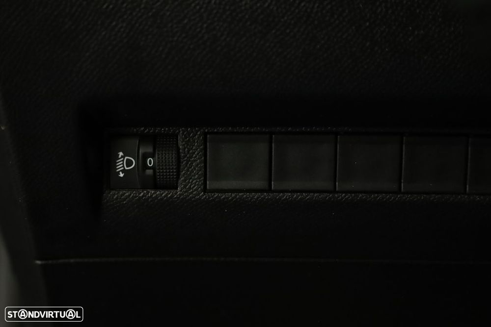 Peugeot 208 1.2 PureTech Allure - 20