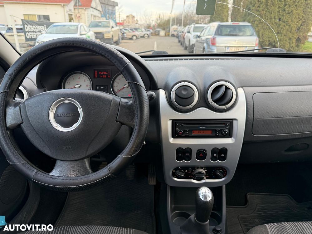 Dacia Sandero 1.2 - 9
