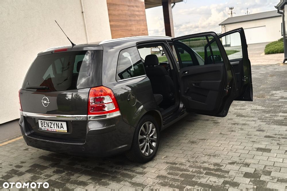 Opel Zafira - 17
