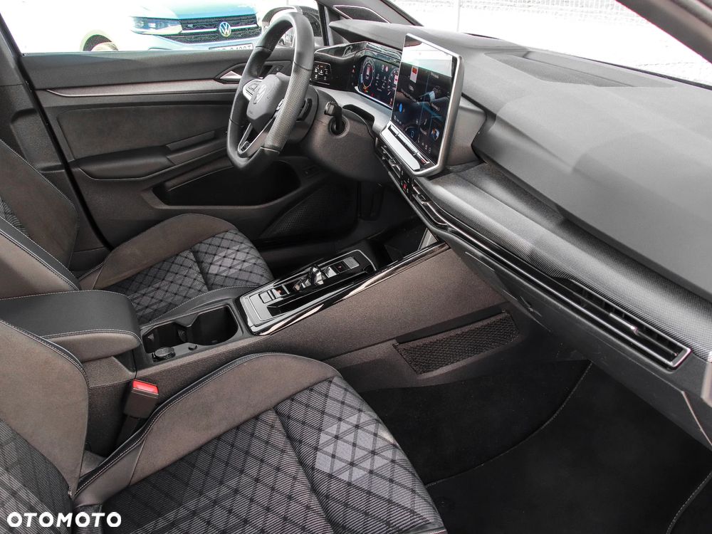 Volkswagen Golf - 14