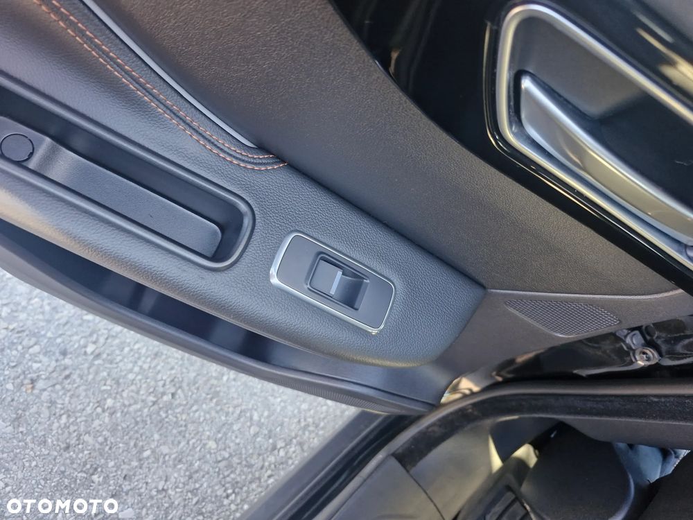 Jaguar F-Pace 2.0 i4D AWD Pure - 9