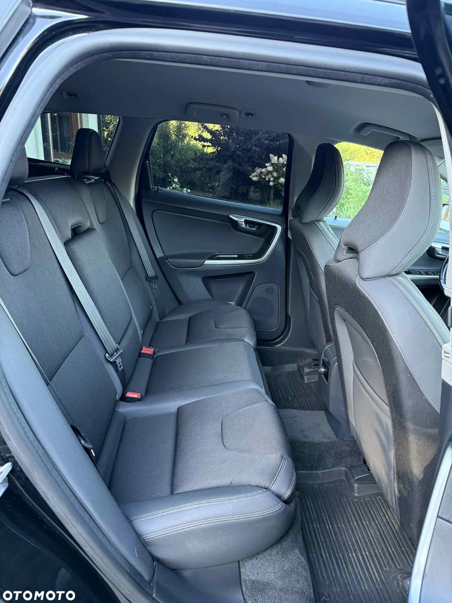 Volvo XC 60 D4 Drive-E Momentum - 15