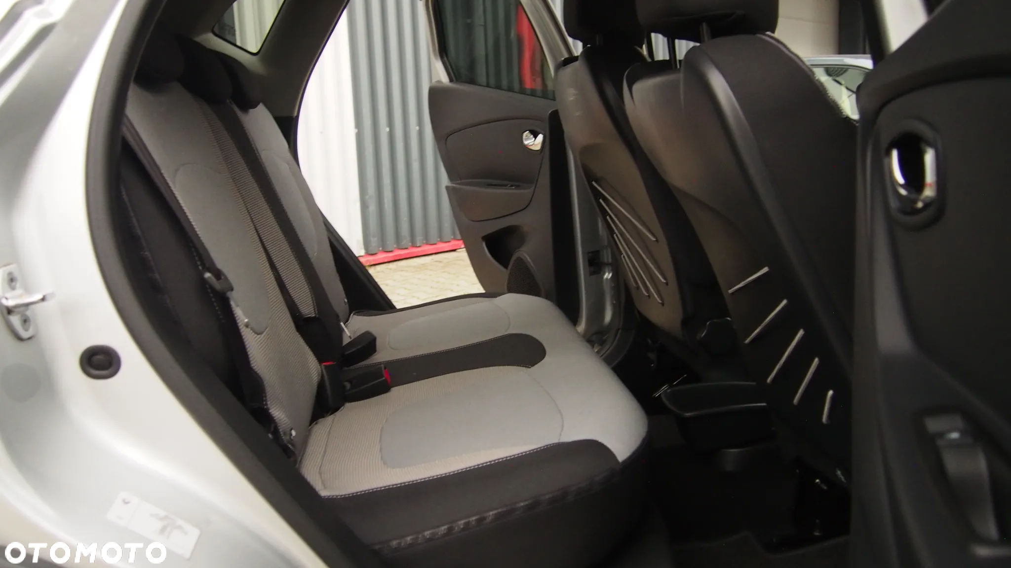 Renault Captur 0.9 Energy TCe Life EU6 - 9