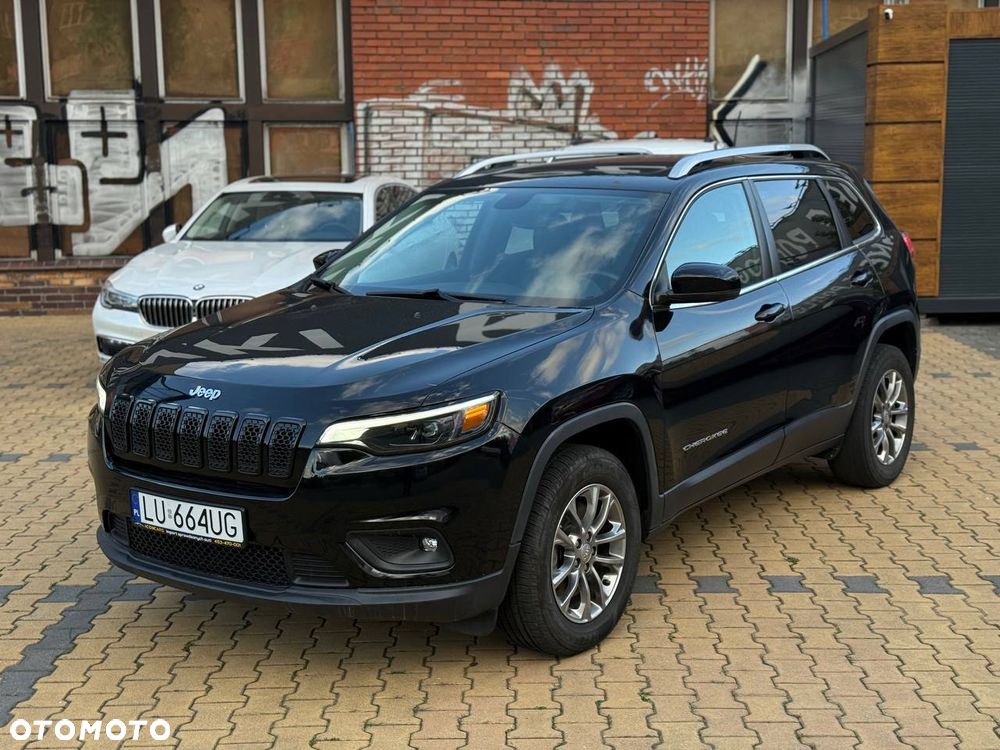 Jeep Cherokee - 1