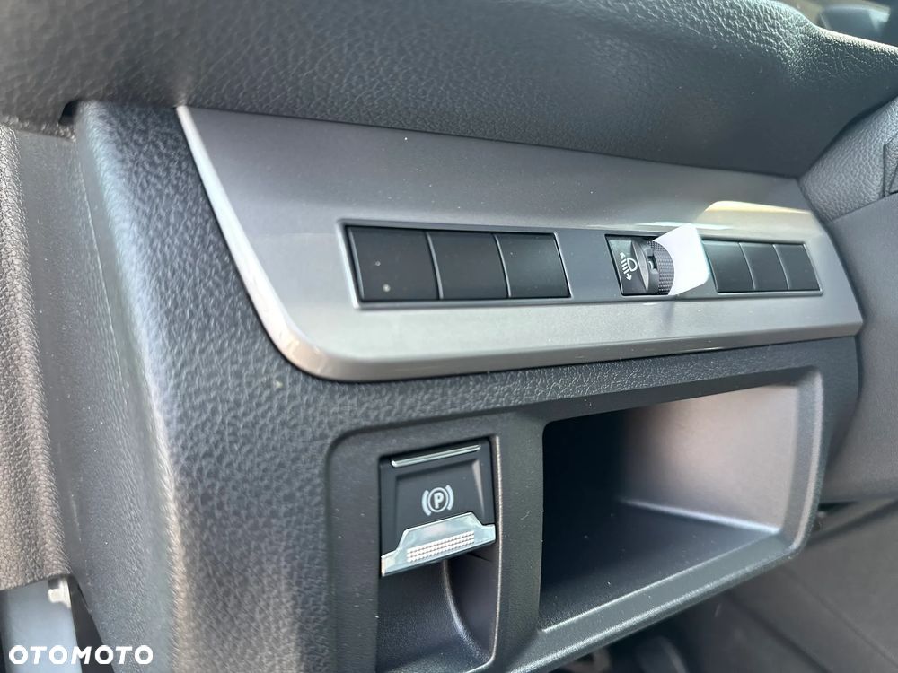 Opel Vivaro M - do 18.07 UBEZPIECZENIE OC/AC za 1zł , DARMOWY pierwszy przegląd - 27