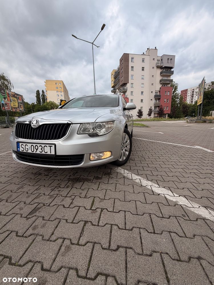 Skoda Superb 2.0 TDI Active DSG - 10